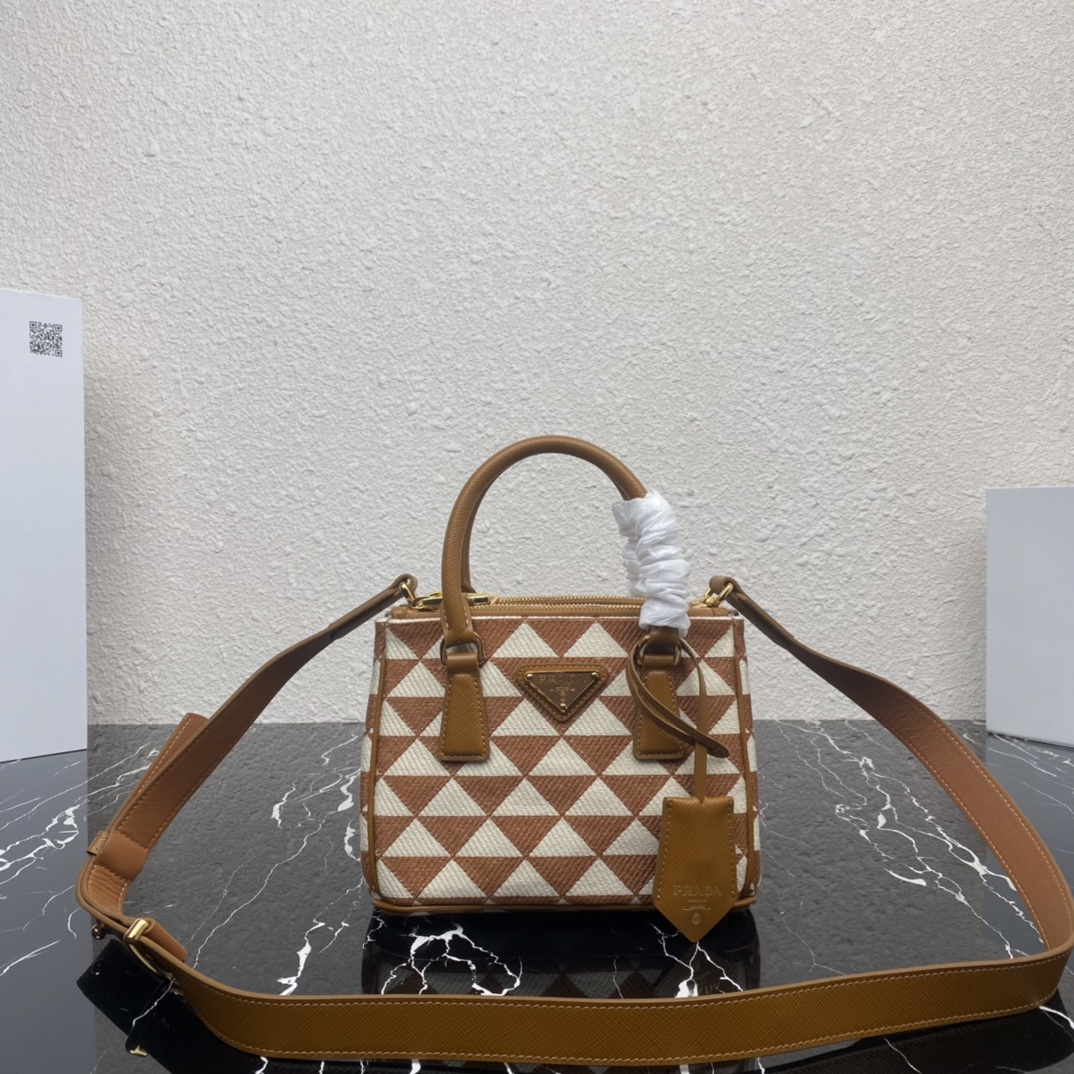 Pra*a top handle bags